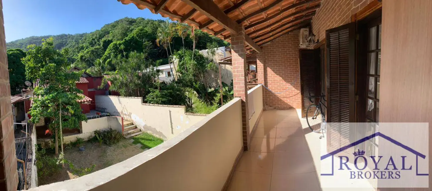 Foto 3 de Casa com 3 quartos à venda, 262m2 em Itaipu, Niteroi - RJ