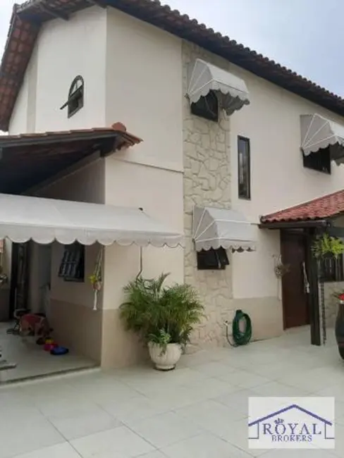 Foto 3 de Casa com 3 quartos à venda, 450m2 em Itaipu, Niteroi - RJ