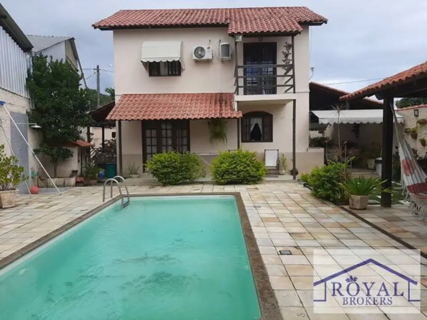 Foto 1 de Casa com 3 quartos à venda, 450m2 em Itaipu, Niteroi - RJ
