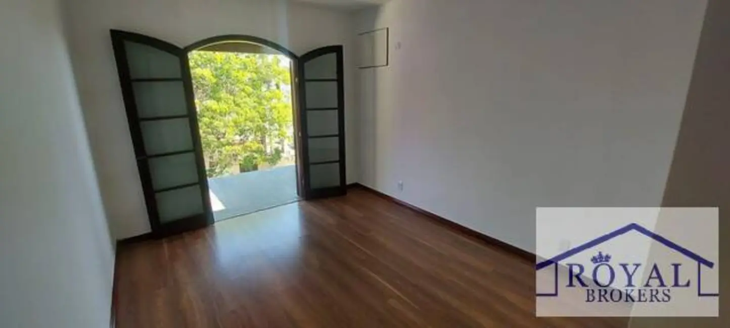 Foto 4 de Casa com 5 quartos à venda, 360m2 em Itaipu, Niteroi - RJ