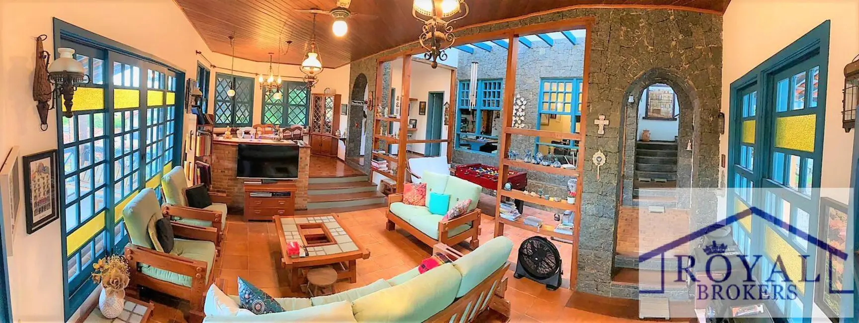 Casa com 3 quartos à venda, 1208m2 em Piratininga, Niteroi - RJ - imagem 8 Foto 8 de Casa com 3 quartos à venda, 1208m2 em Piratininga, Niteroi - RJ