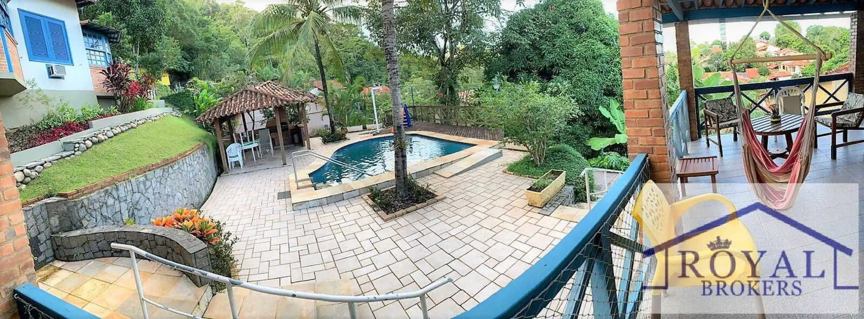 Casa com 3 quartos à venda, 1208m2 em Piratininga, Niteroi - RJ - imagem 3 Foto 3 de Casa com 3 quartos à venda, 1208m2 em Piratininga, Niteroi - RJ