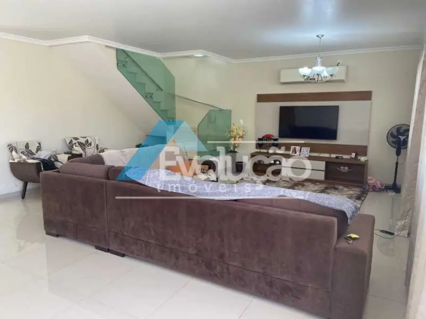 Casa de Condomínio com 3 quartos à venda, 250m2 em Rio De Janeiro - RJ - imagem 2 Foto 2 de Casa de Condomínio com 3 quartos à venda, 250m2 em Rio De Janeiro - RJ