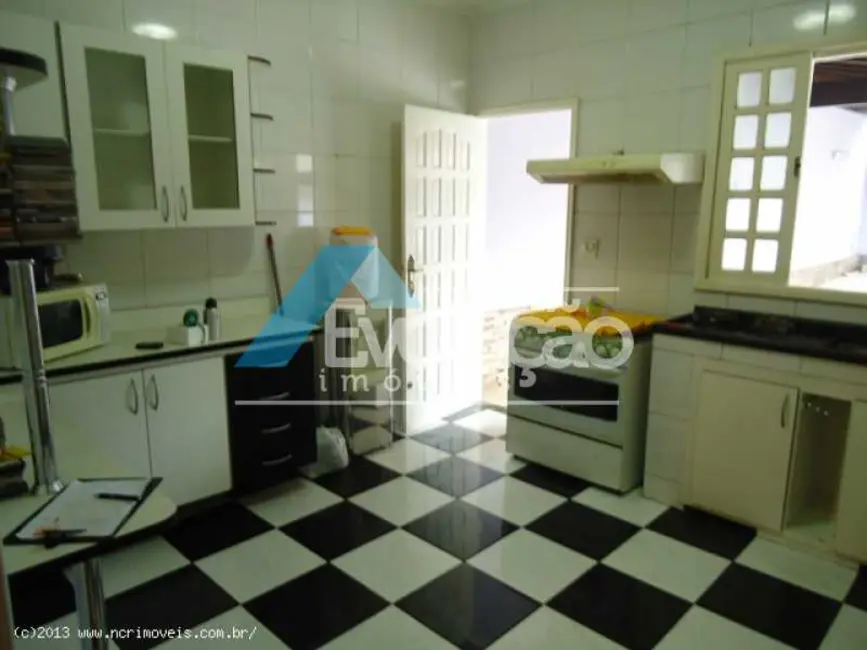 Casa com 3 quartos à venda, 257m2 em Rio De Janeiro - RJ - imagem 5 Foto 5 de Casa com 3 quartos à venda, 257m2 em Rio De Janeiro - RJ