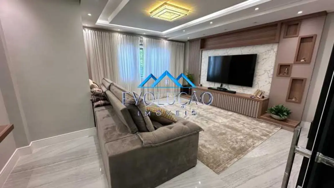 Foto 3 de Casa com 3 quartos à venda, 363m2 em Rio De Janeiro - RJ