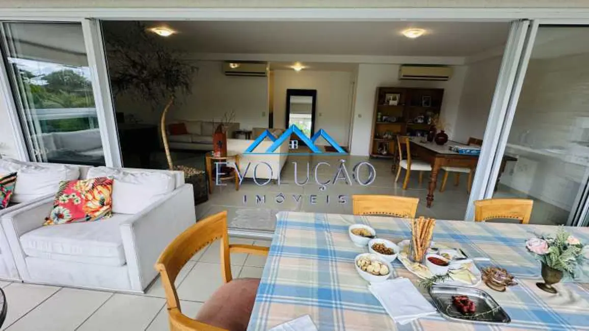 Apartamento com 4 quartos à venda, 227m2 em Rio De Janeiro - RJ - imagem 8 Foto 8 de Apartamento com 4 quartos à venda, 227m2 em Rio De Janeiro - RJ