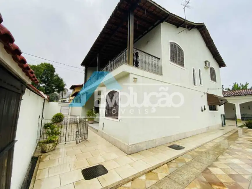Foto 9 de Casa com 3 quartos à venda, 300m2 em Rio De Janeiro - RJ