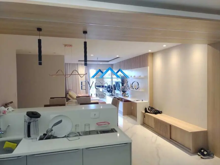 Foto 3 de Apartamento com 3 quartos à venda, 143m2 em Rio De Janeiro - RJ