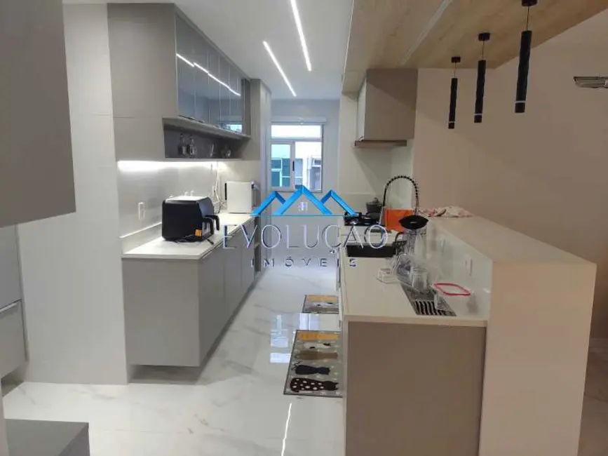 Foto 5 de Apartamento com 3 quartos à venda, 143m2 em Rio De Janeiro - RJ