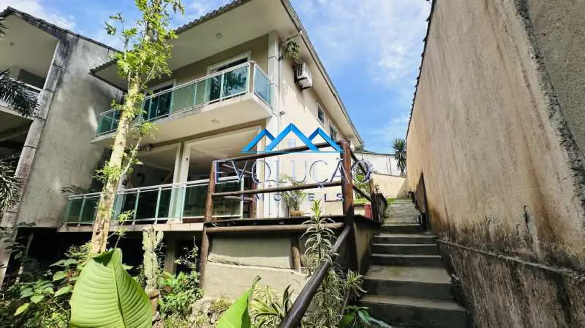 Foto 2 de Casa de Condomínio com 3 quartos à venda, 150m2 em Mangaratiba - RJ