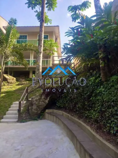 Foto 3 de Casa de Condomínio com 3 quartos à venda, 150m2 em Mangaratiba - RJ