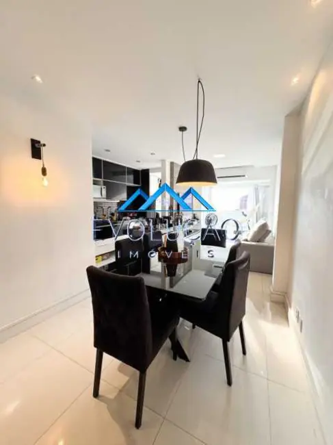 Foto 2 de Cobertura com 2 quartos à venda, 124m2 em Rio De Janeiro - RJ