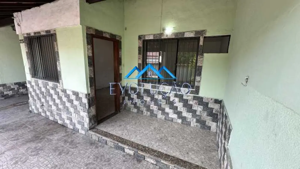 Foto 2 de Casa com 2 quartos à venda, 117m2 em Rio De Janeiro - RJ