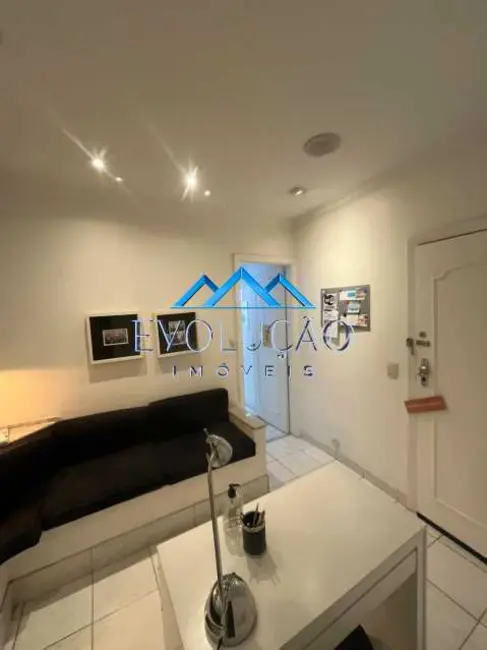 Sala Comercial à venda, 33m2 em Rio De Janeiro - RJ - imagem 2 Foto 2 de Sala Comercial à venda, 33m2 em Rio De Janeiro - RJ