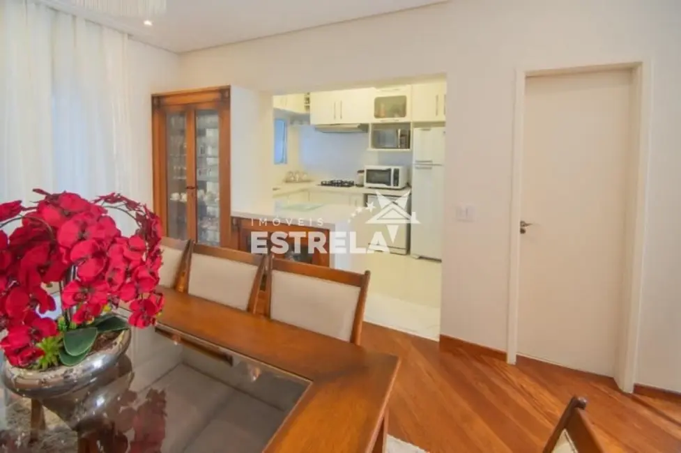 Foto 6 de Casa com 3 quartos à venda, 250m2 em Chácara Canta Galo, Cotia - SP