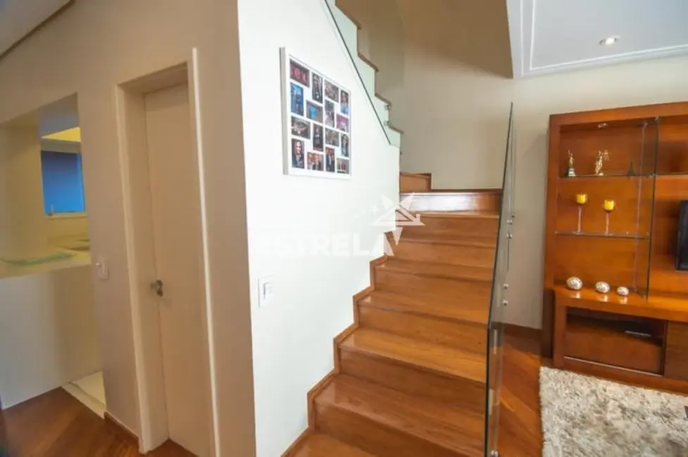 Foto 5 de Casa com 3 quartos à venda, 250m2 em Chácara Canta Galo, Cotia - SP