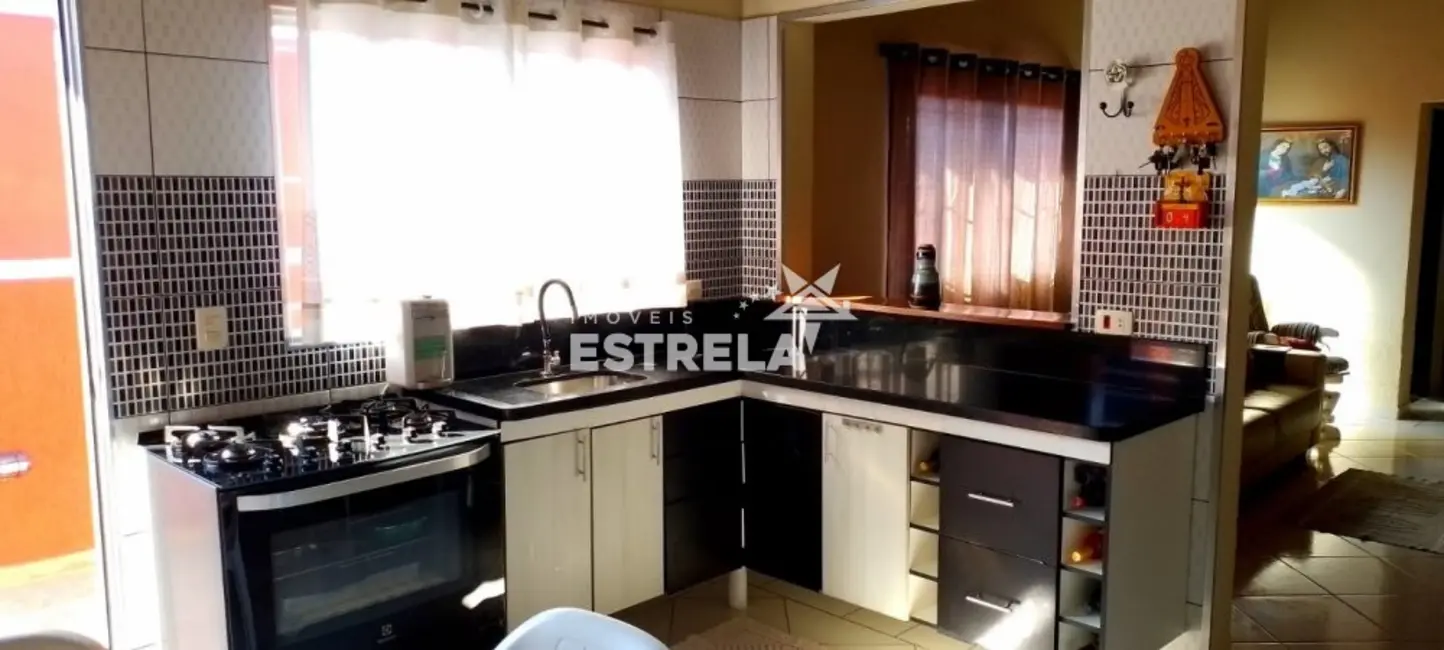 Foto 3 de Casa com 2 quartos à venda, 140m2 em Vargem Grande Paulista - SP