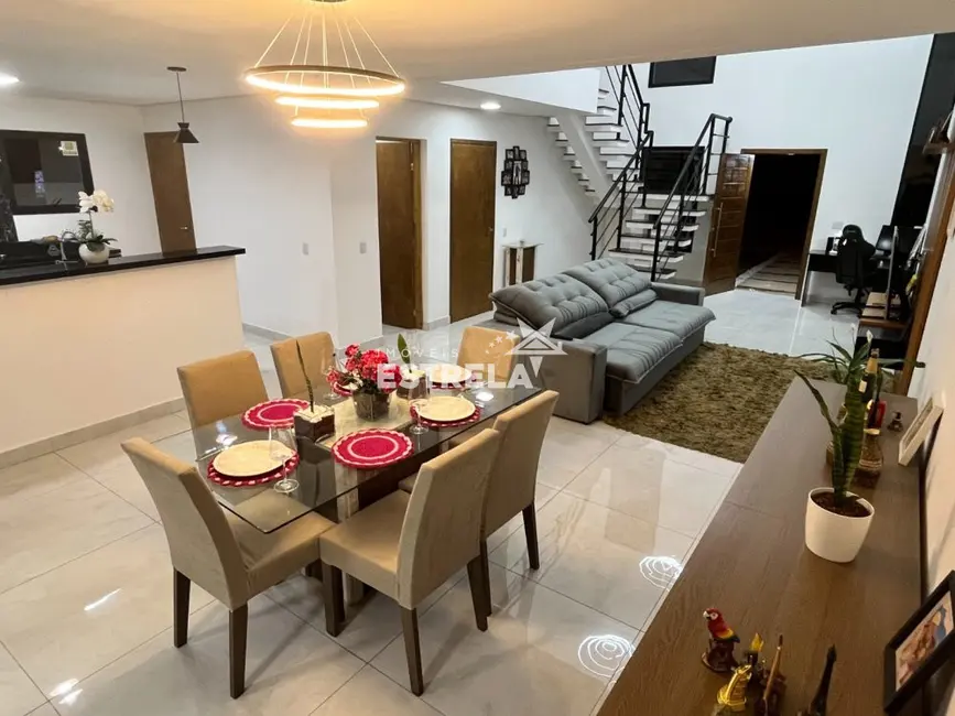 Foto 4 de Casa com 3 quartos à venda, 242m2 em Parque Dom Henrique, Cotia - SP