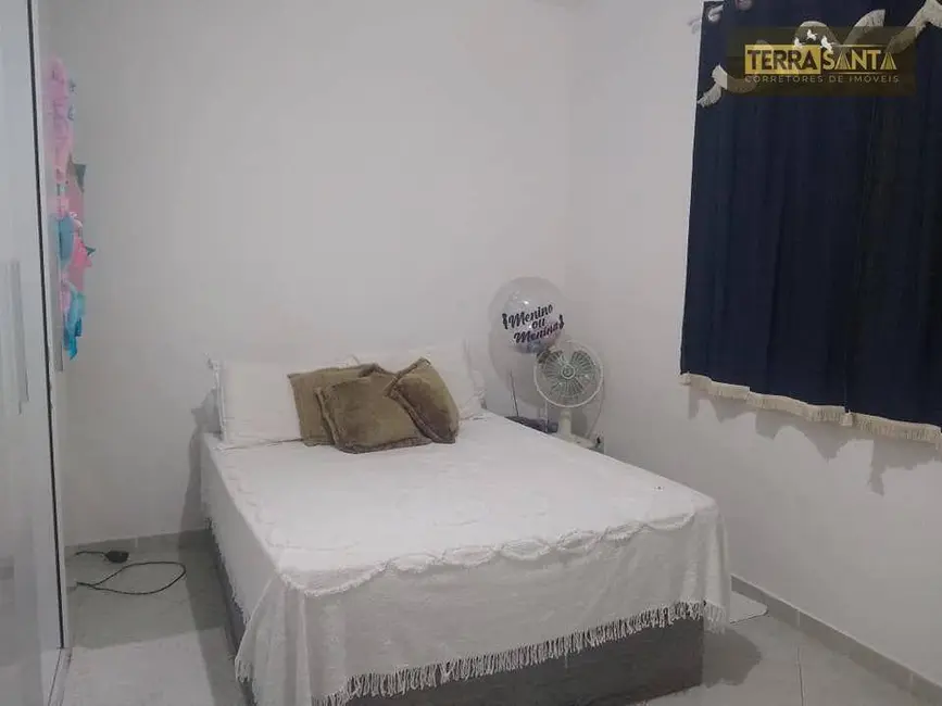 Casa com 2 quartos à venda, 330m2 em Residencial COOPEMI I, Guaratingueta - SP - imagem 4 Foto 4 de Casa com 2 quartos à venda, 330m2 em Residencial COOPEMI I, Guaratingueta - SP