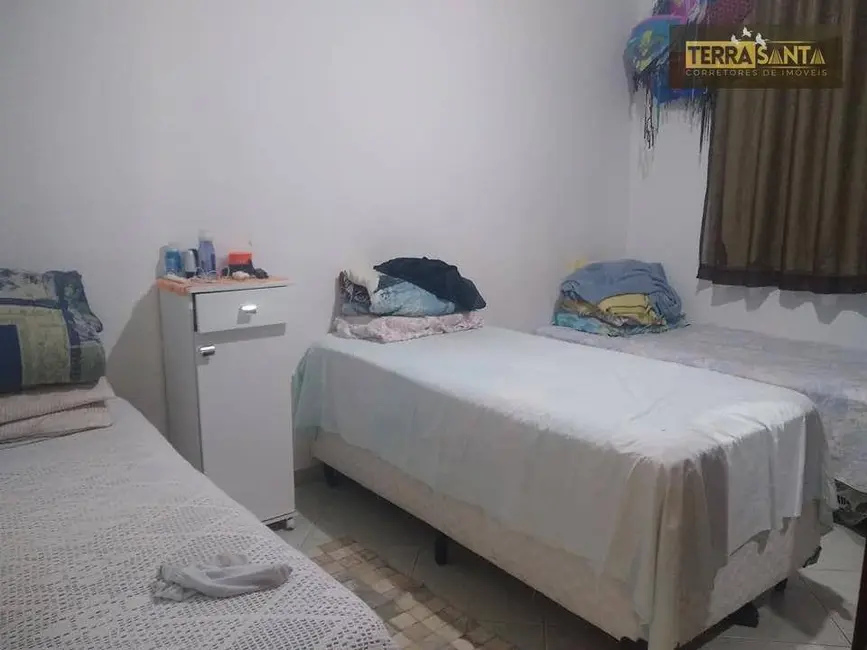 Casa com 2 quartos à venda, 330m2 em Residencial COOPEMI I, Guaratingueta - SP - imagem 5 Foto 5 de Casa com 2 quartos à venda, 330m2 em Residencial COOPEMI I, Guaratingueta - SP