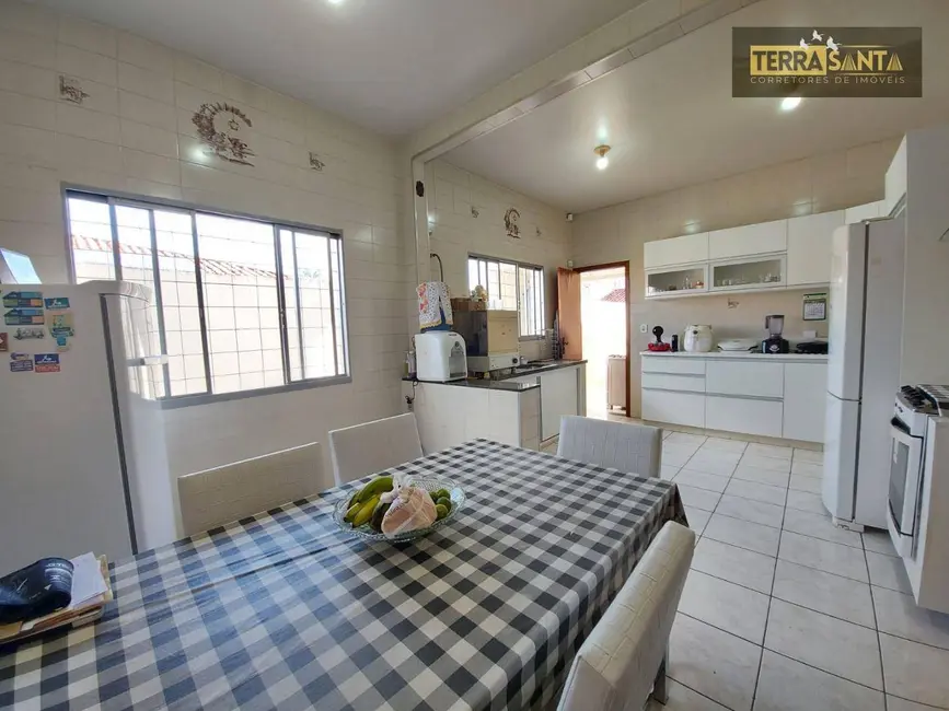 Foto 9 de Casa com 5 quartos à venda, 700m2 em Portal das Colinas, Guaratingueta - SP