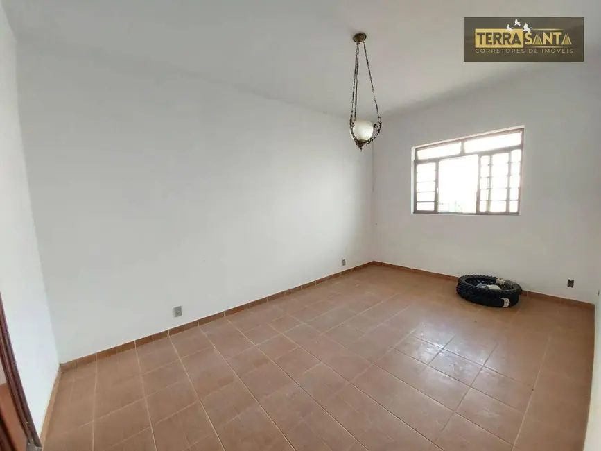 Casa com 3 quartos à venda, 300m2 em Vila Comendador Rodrigues Alves, Guaratingueta - SP - imagem 7 Foto 7 de Casa com 3 quartos à venda, 300m2 em Vila Comendador Rodrigues Alves, Guaratingueta - SP