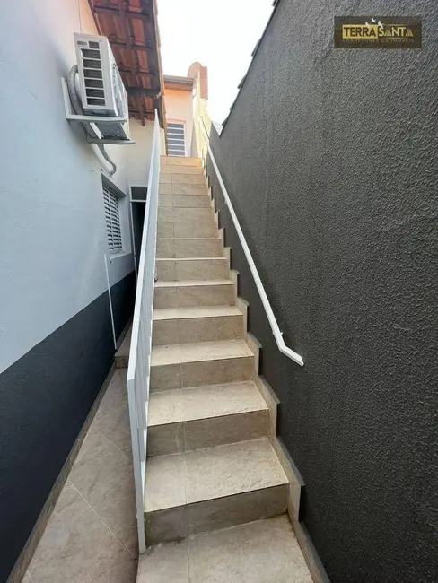 Casa com 3 quartos à venda, 250m2 em Pedregulho, Guaratingueta - SP - imagem 8 Foto 8 de Casa com 3 quartos à venda, 250m2 em Pedregulho, Guaratingueta - SP