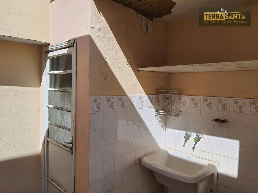 Casa com 3 quartos à venda, 250m2 em Vila Comendador Rodrigues Alves, Guaratingueta - SP - imagem 8 Foto 8 de Casa com 3 quartos à venda, 250m2 em Vila Comendador Rodrigues Alves, Guaratingueta - SP