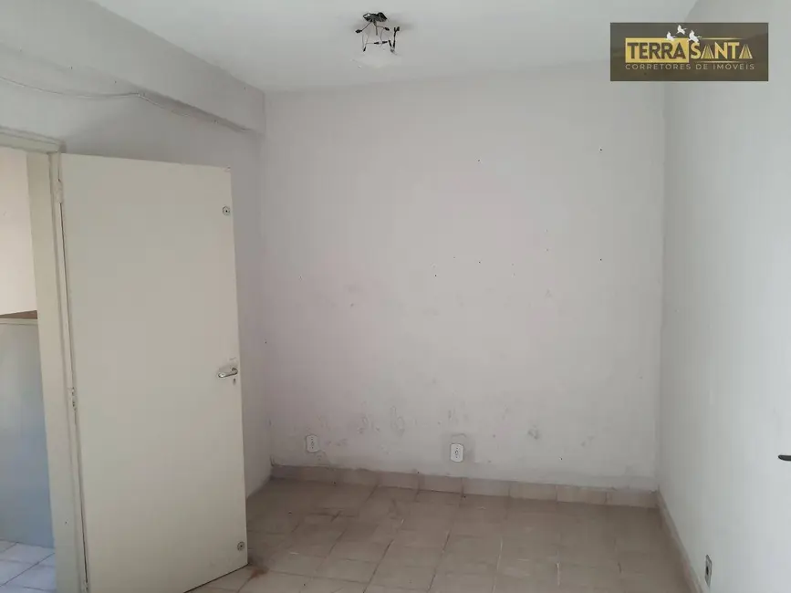 Casa com 3 quartos à venda, 250m2 em Vila Comendador Rodrigues Alves, Guaratingueta - SP - imagem 4 Foto 4 de Casa com 3 quartos à venda, 250m2 em Vila Comendador Rodrigues Alves, Guaratingueta - SP