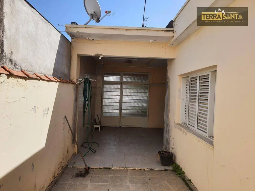 Casa com 3 quartos à venda, 250m2 em Vila Comendador Rodrigues Alves, Guaratingueta - SP - imagem 9 Foto 9 de Casa com 3 quartos à venda, 250m2 em Vila Comendador Rodrigues Alves, Guaratingueta - SP