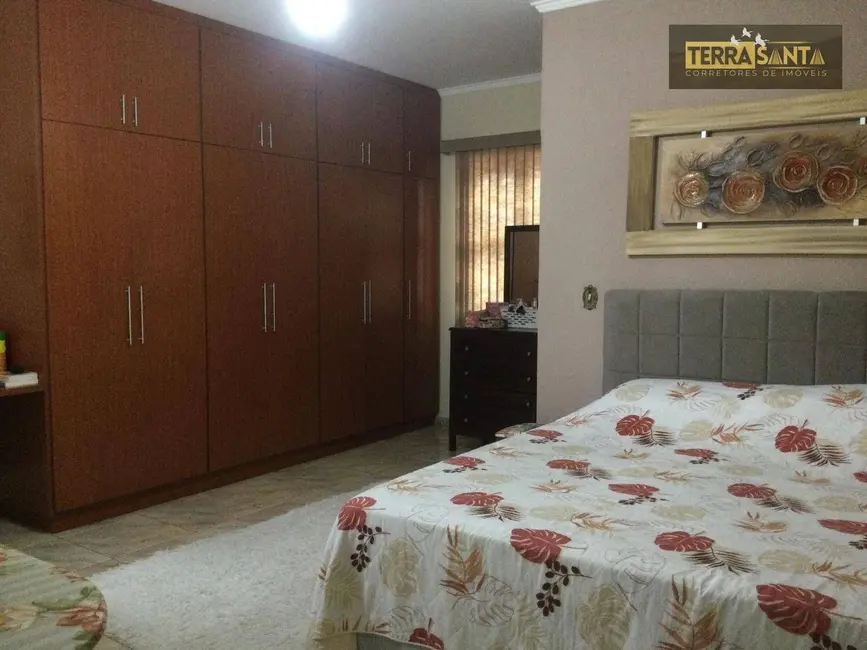 Foto 8 de Casa com 3 quartos à venda e para alugar, 250m2 em Parque Residencial Anna Guilhermina Rois Alves, Guaratingueta - SP