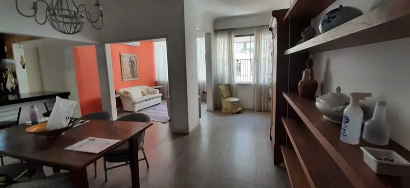 Foto 2 de Apartamento com 3 quartos à venda, 110m2 em Copacabana, Rio De Janeiro - RJ