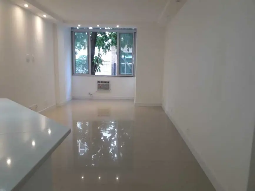 Foto 2 de Apartamento com 3 quartos à venda, 110m2 em Ipanema, Rio De Janeiro - RJ