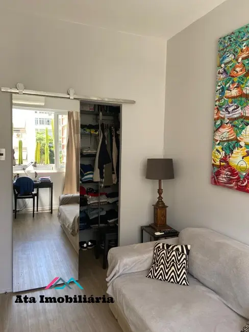 Foto 2 de Apartamento com 3 quartos à venda, 110m2 em Copacabana, Rio De Janeiro - RJ