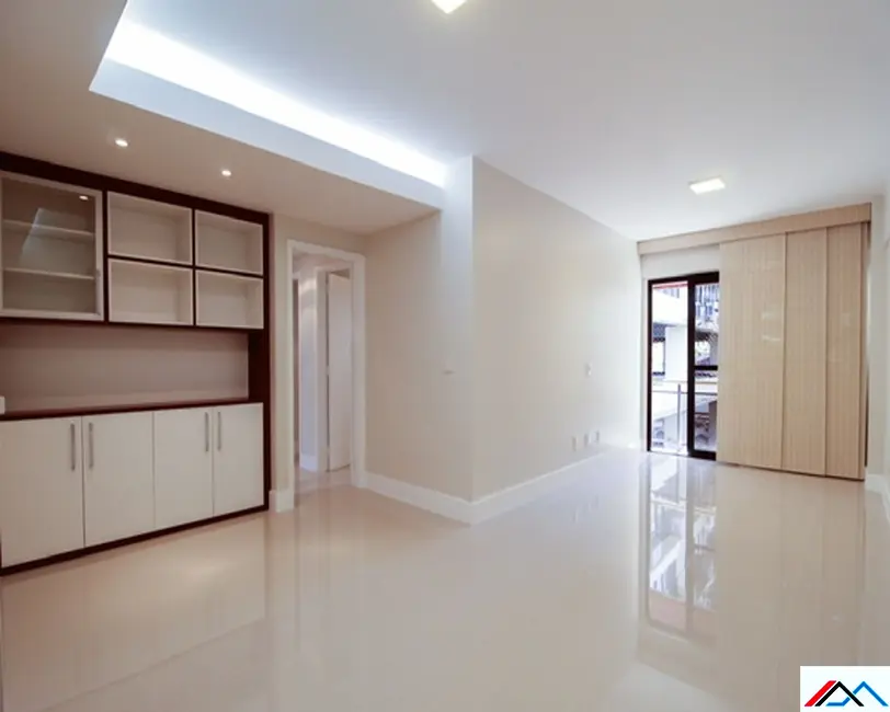 Foto 2 de Apartamento com 3 quartos à venda, 99m2 em Botafogo, Rio De Janeiro - RJ