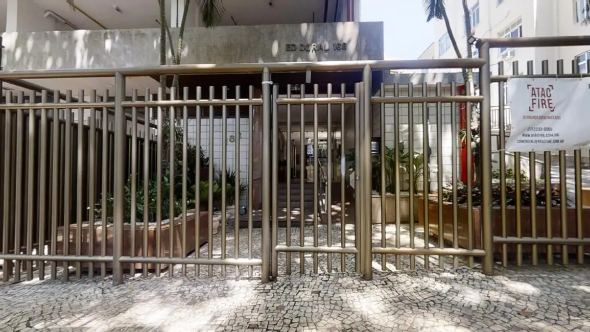 Foto 2 de Apartamento com 3 quartos à venda, 70m2 em Leblon, Rio De Janeiro - RJ