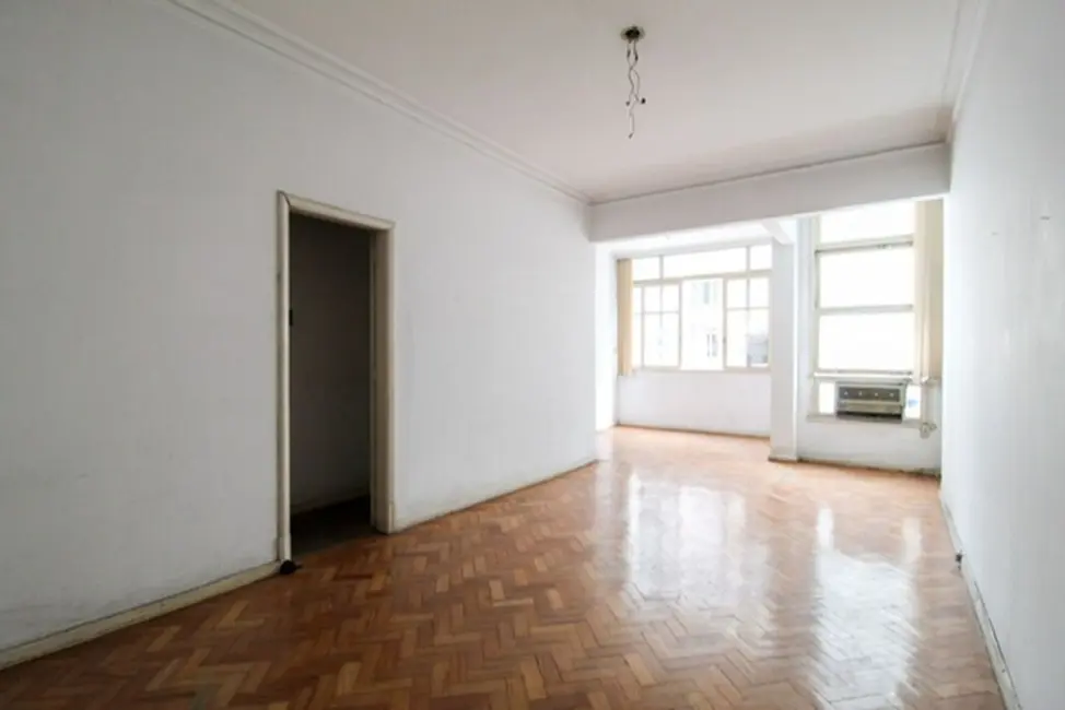 Foto 1 de Apartamento com 2 quartos à venda, 105m2 em Copacabana, Rio De Janeiro - RJ