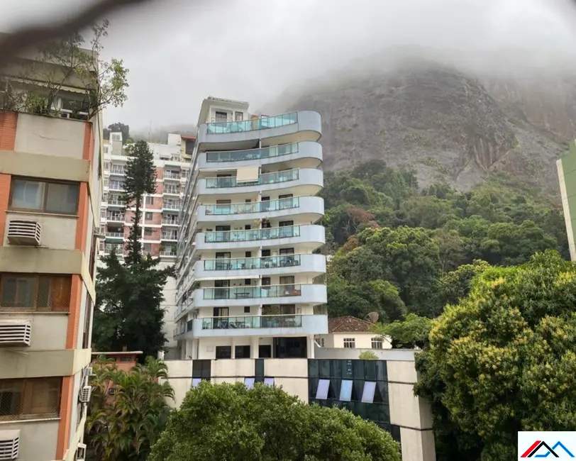 Foto 1 de Apartamento com 3 quartos à venda, 130m2 em Copacabana, Rio De Janeiro - RJ