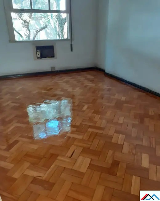Apartamento com 3 quartos à venda, 100m2 em Copacabana, Rio De Janeiro - RJ - imagem 4 Foto 4 de Apartamento com 3 quartos à venda, 100m2 em Copacabana, Rio De Janeiro - RJ