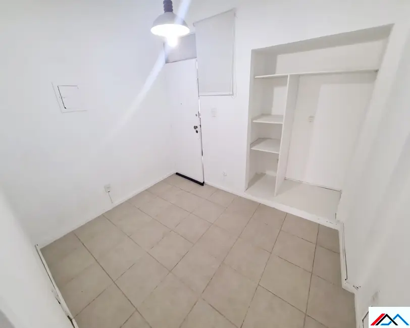 Foto 2 de Apartamento com 1 quarto à venda, 30m2 em Copacabana, Rio De Janeiro - RJ