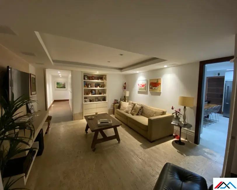Foto 2 de Apartamento com 4 quartos à venda, 360m2 em Copacabana, Rio De Janeiro - RJ