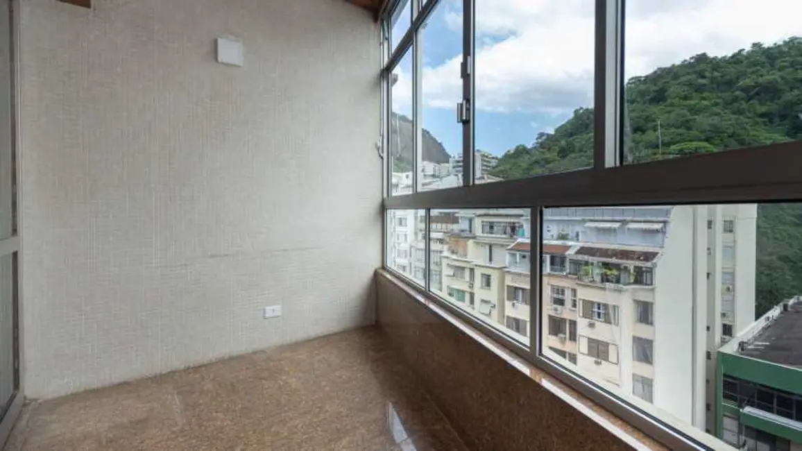 Foto 2 de Apartamento com 2 quartos à venda, 120m2 em Copacabana, Rio De Janeiro - RJ