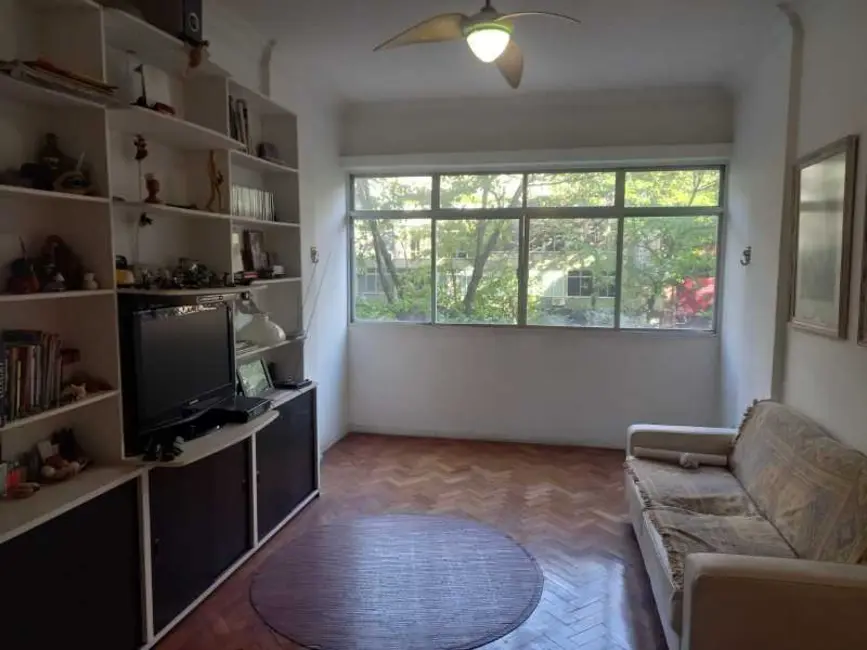 Foto 2 de Apartamento com 2 quartos à venda, 90m2 em Copacabana, Rio De Janeiro - RJ