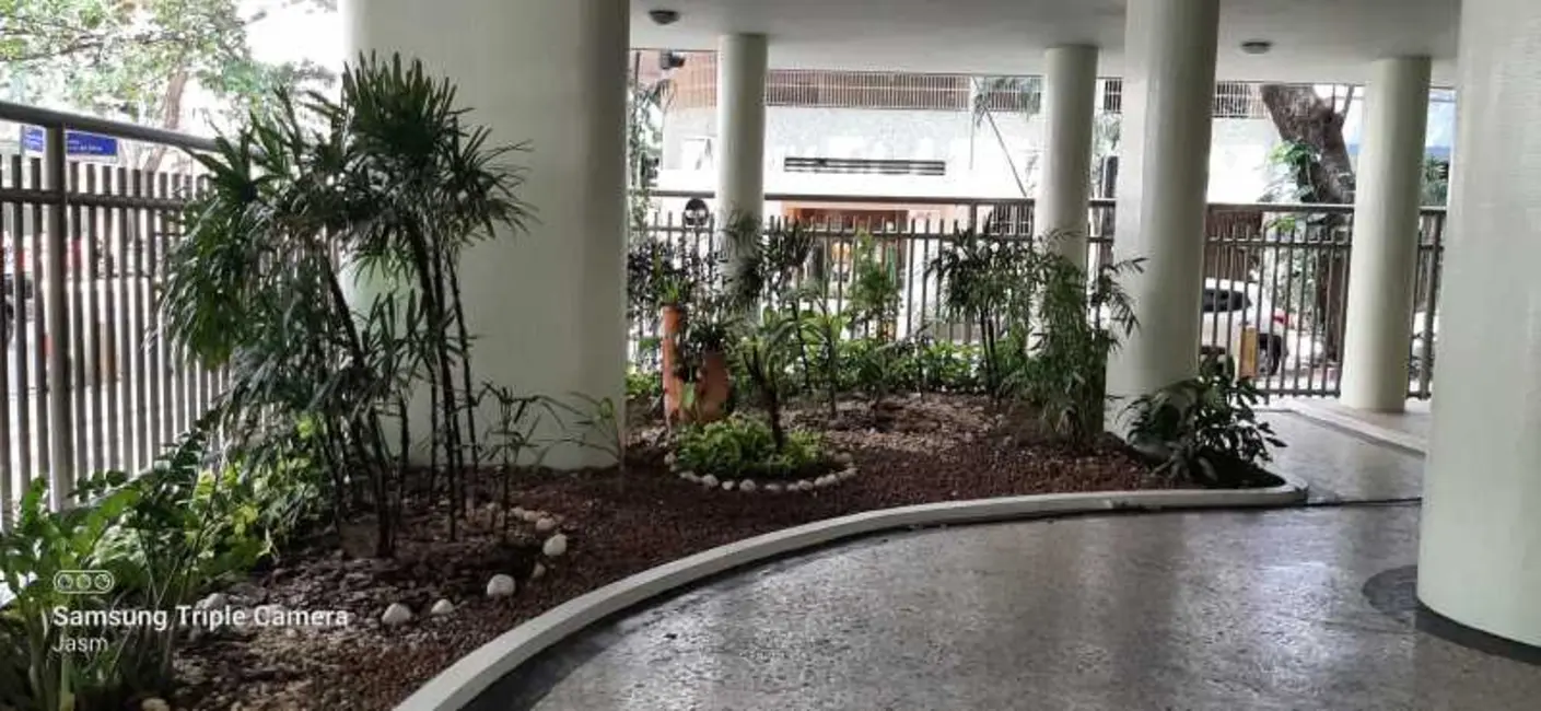 Foto 2 de Apartamento com 2 quartos à venda, 80m2 em Copacabana, Rio De Janeiro - RJ