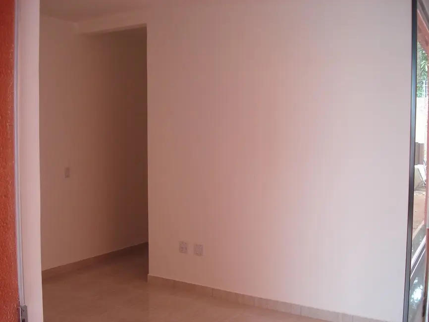 Foto 4 de Casa com 2 quartos à venda, 180m2 em Jardim Ipiranga, Aparecida De Goiania - GO