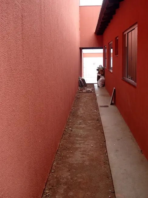 Foto 3 de Casa com 2 quartos à venda, 180m2 em Jardim Ipiranga, Aparecida De Goiania - GO