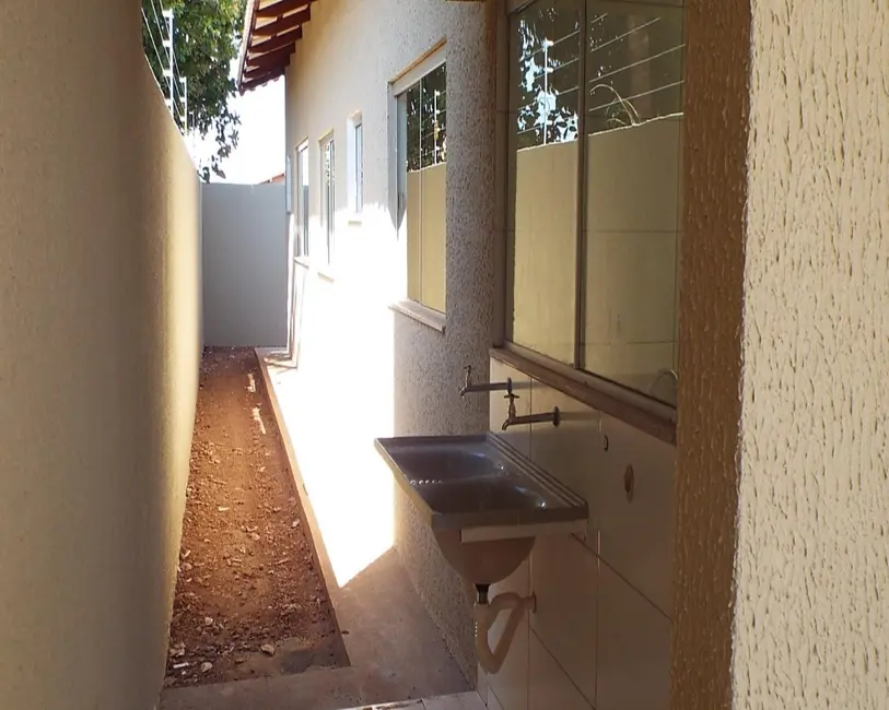 Casa com 3 quartos à venda, 180m2 em Parque Hayala, Aparecida De Goiania - GO - imagem 3 Foto 3 de Casa com 3 quartos à venda, 180m2 em Parque Hayala, Aparecida De Goiania - GO