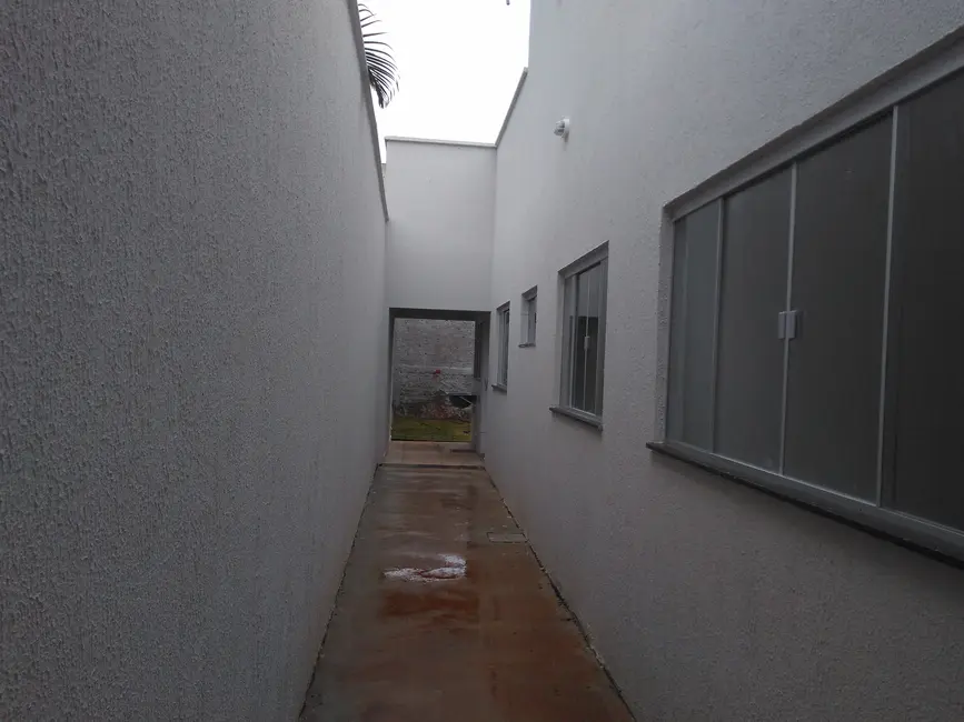 Foto 5 de Casa com 3 quartos à venda, 180m2 em Parque Hayala, Aparecida De Goiania - GO