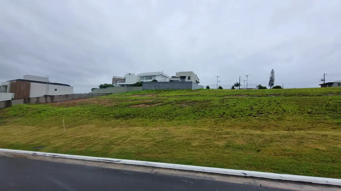 Foto 3 de Terreno / Lote à venda, 729m2 em Interlagos, Vila Velha - ES