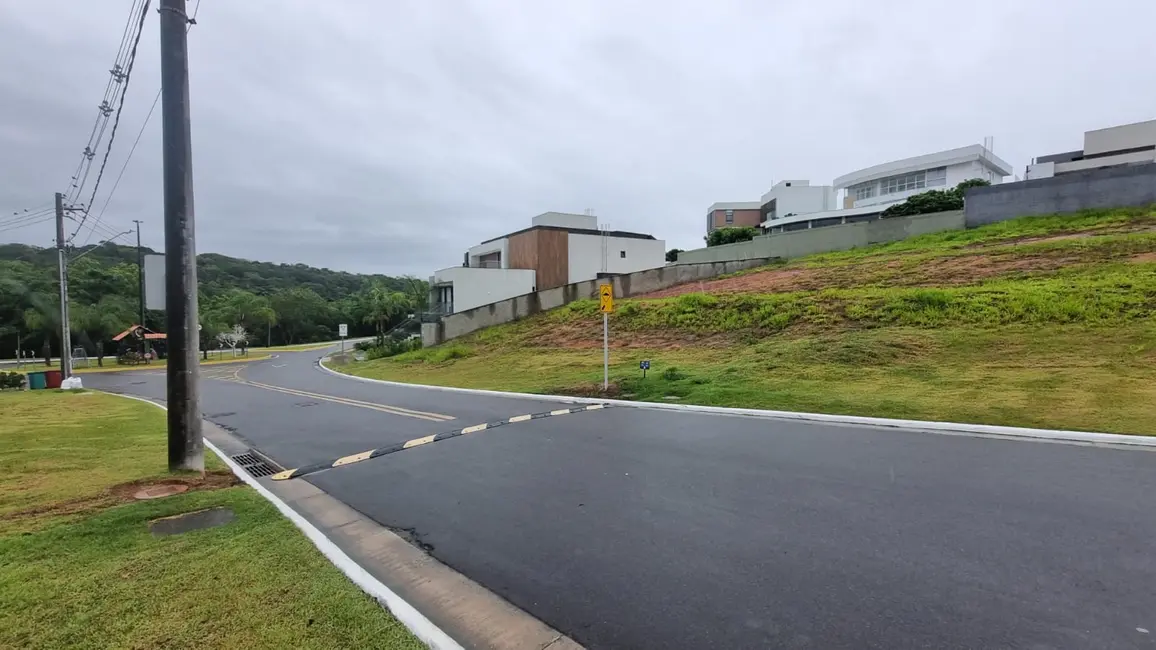 Foto 4 de Terreno / Lote à venda, 729m2 em Interlagos, Vila Velha - ES